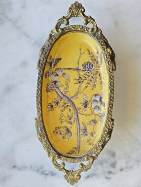 Hua Rong Tang Zhi Vintage Chinese Brass Footed Yellow Porcelain Ormolu Tray